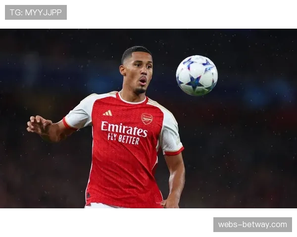 阿森纳本怀特漏人致失球，加布里埃尔造点但防线整体性不足